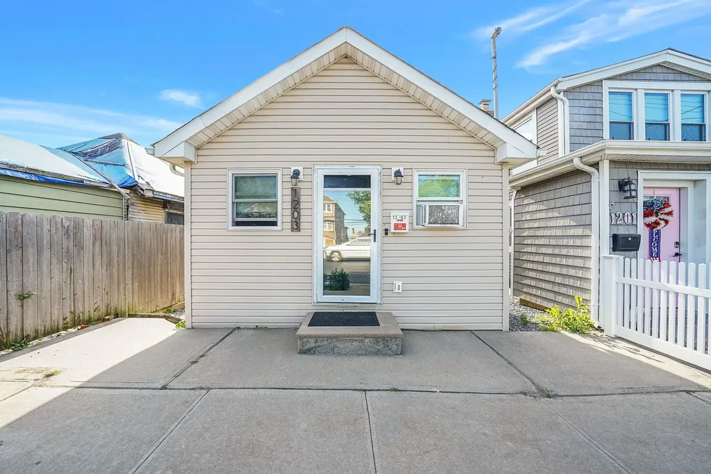 1203 Cross Bay Boulevard Broad Channel NY 11693