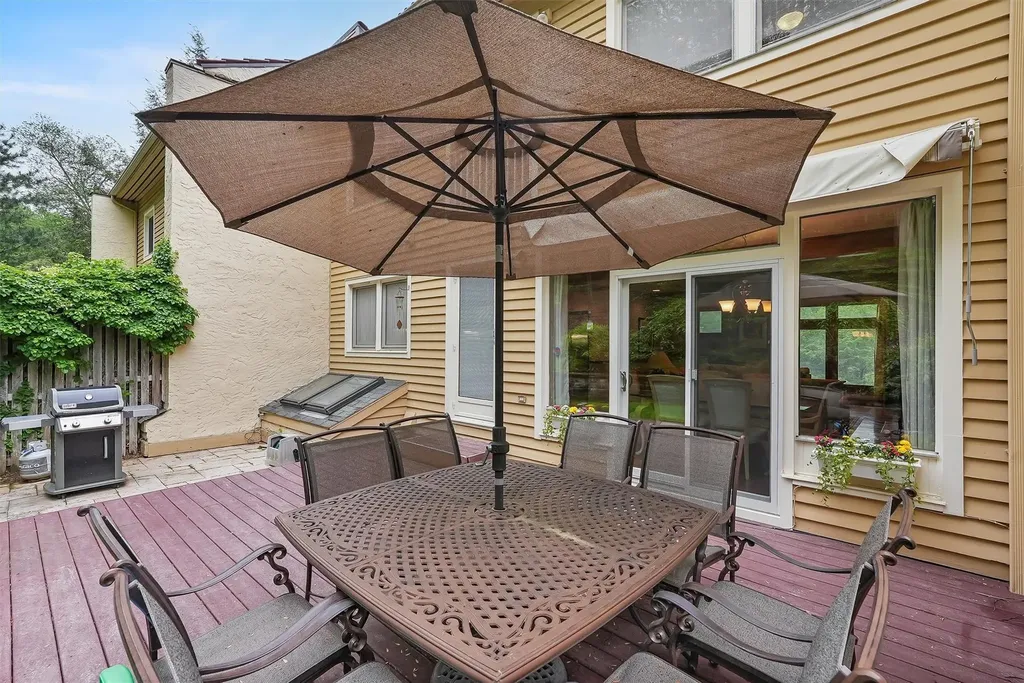 6 Deer Ridge Road Mount Kisco NY 10549