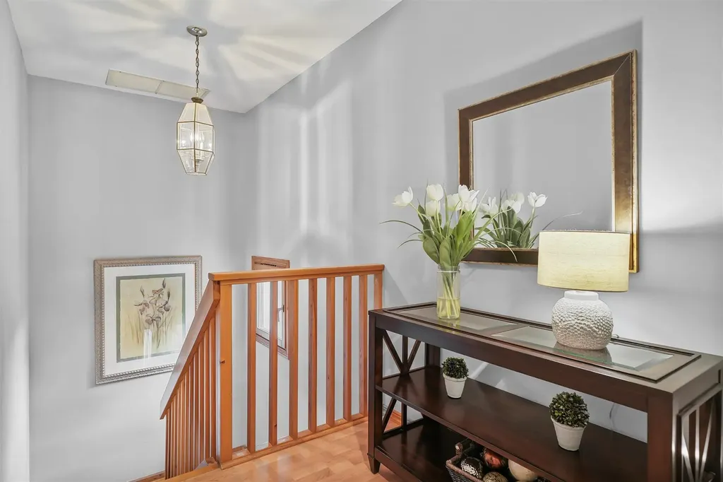 6 Deer Ridge Road Mount Kisco NY 10549