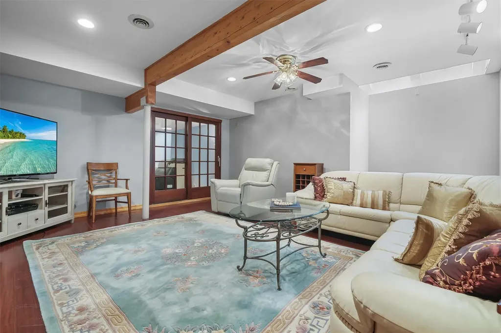 6 Deer Ridge Road Mount Kisco NY 10549