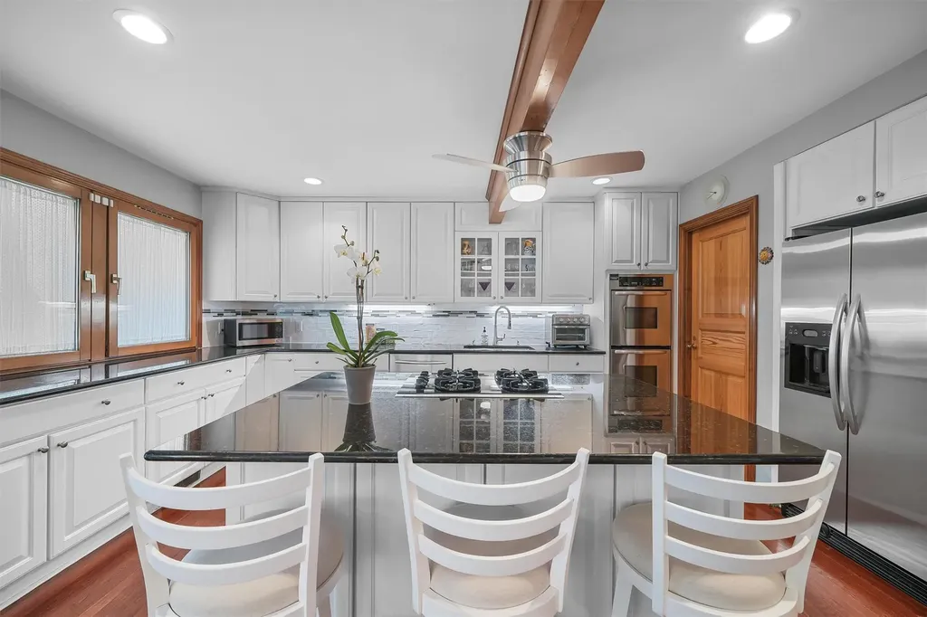 6 Deer Ridge Road Mount Kisco NY 10549