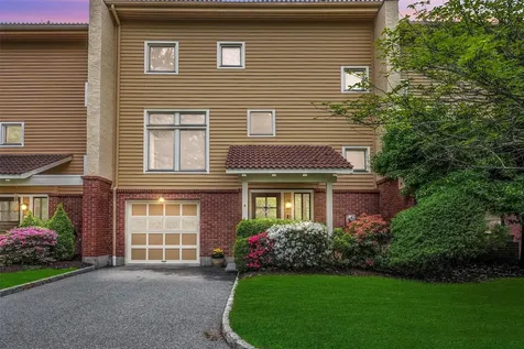 6 Deer Ridge Road Mount Kisco NY 10549