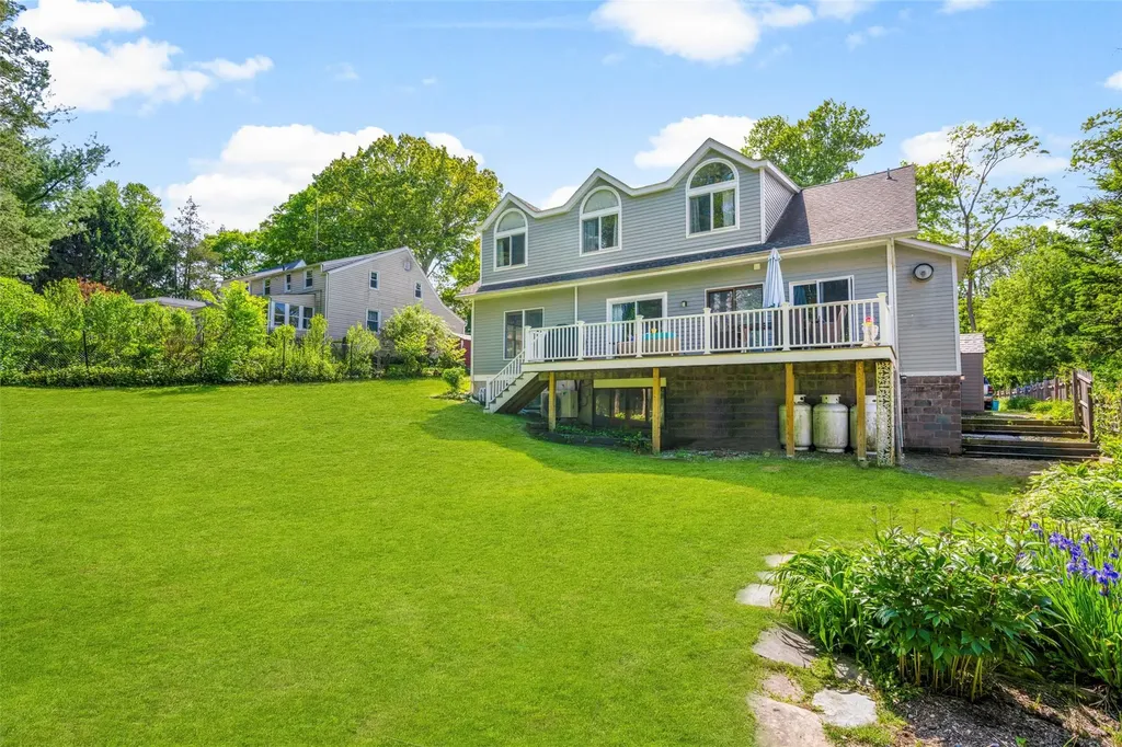 185 Harriman Road Mount Kisco NY 10549