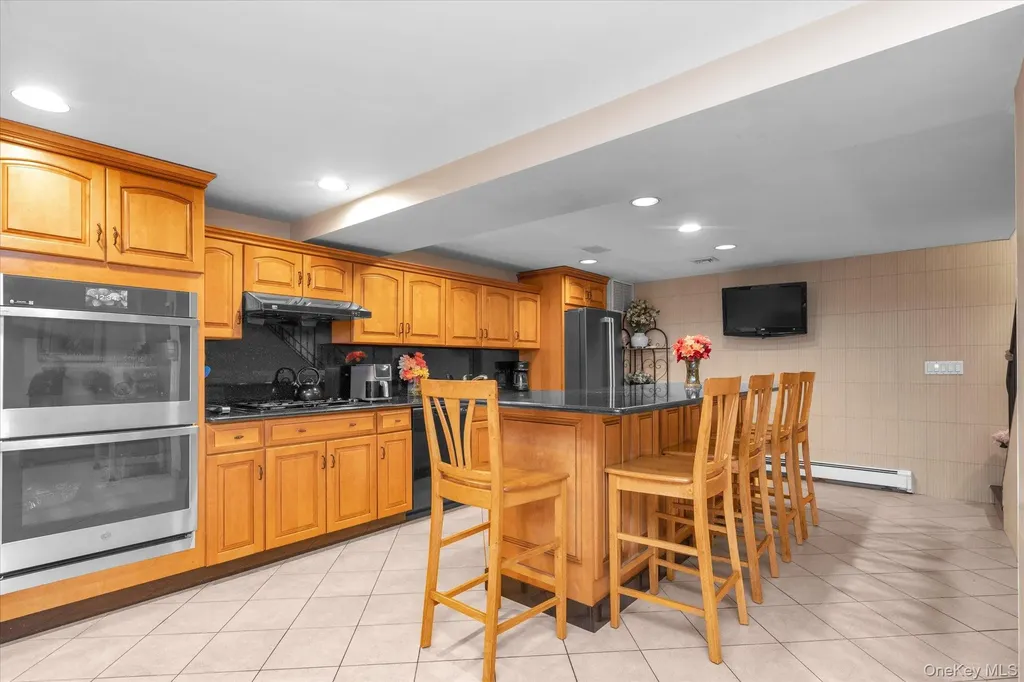 4 Point Crescent Malba NY 11357
