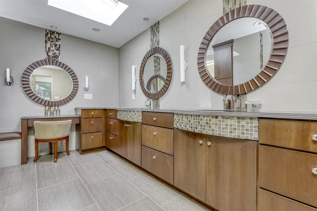 11 Kings Gate Road Suffern NY 10901