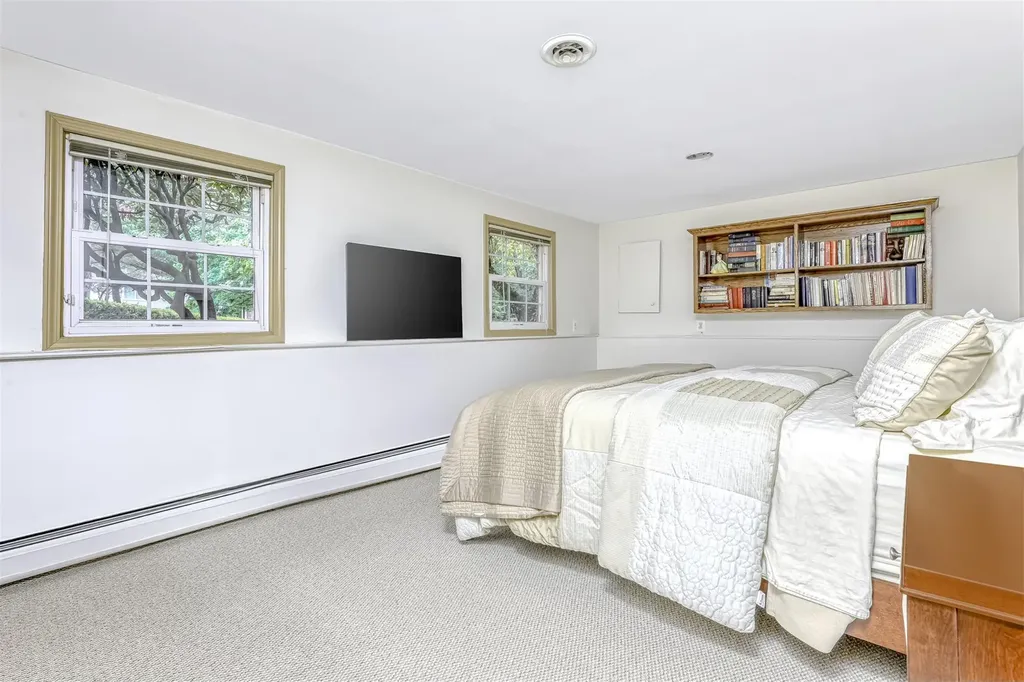 11 Kings Gate Road Suffern NY 10901