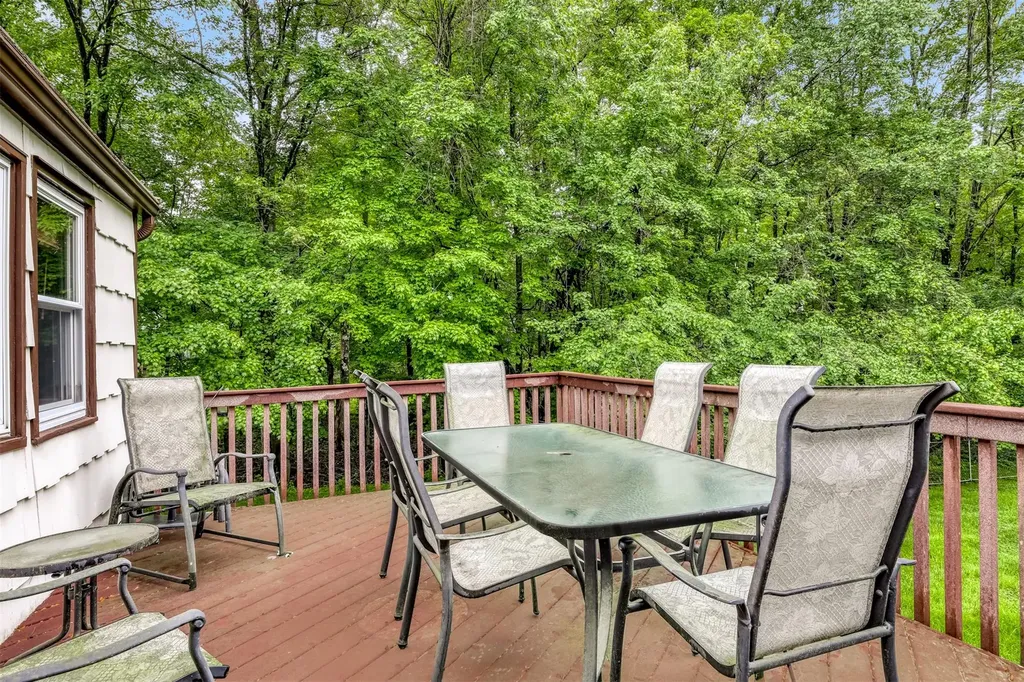 11 Kings Gate Road Suffern NY 10901