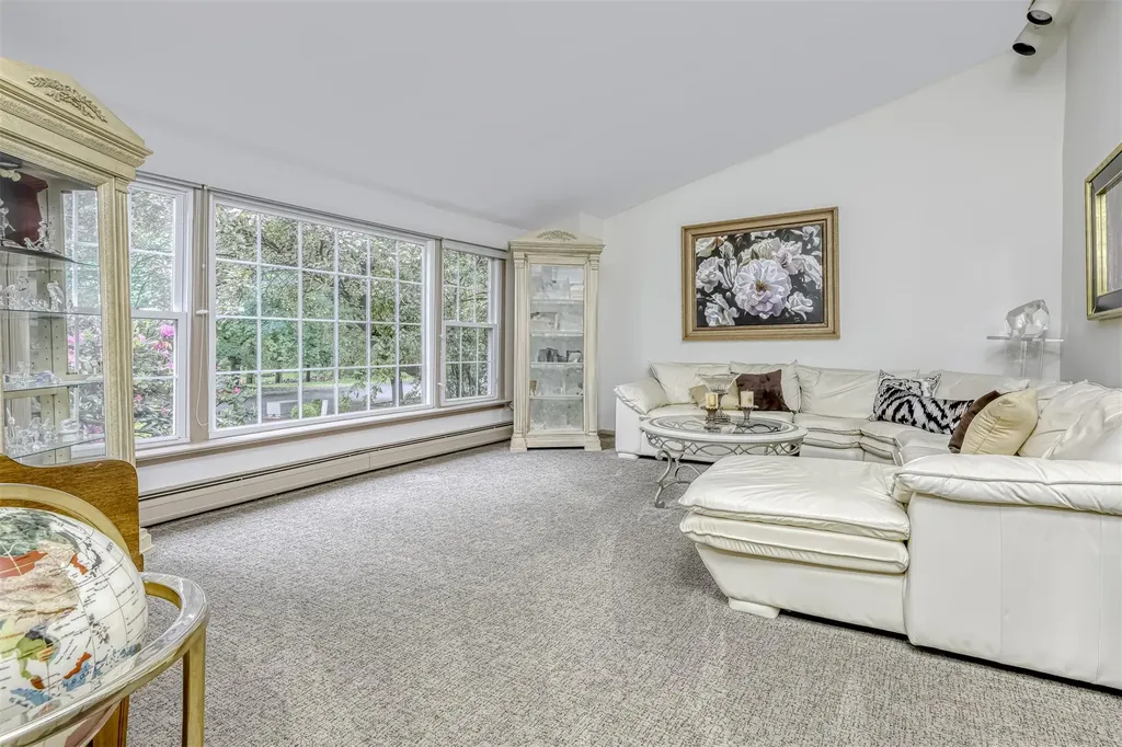 11 Kings Gate Road Suffern NY 10901
