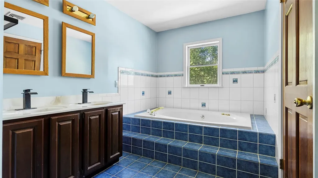 87 Mill Street Wallkill NY 12589
