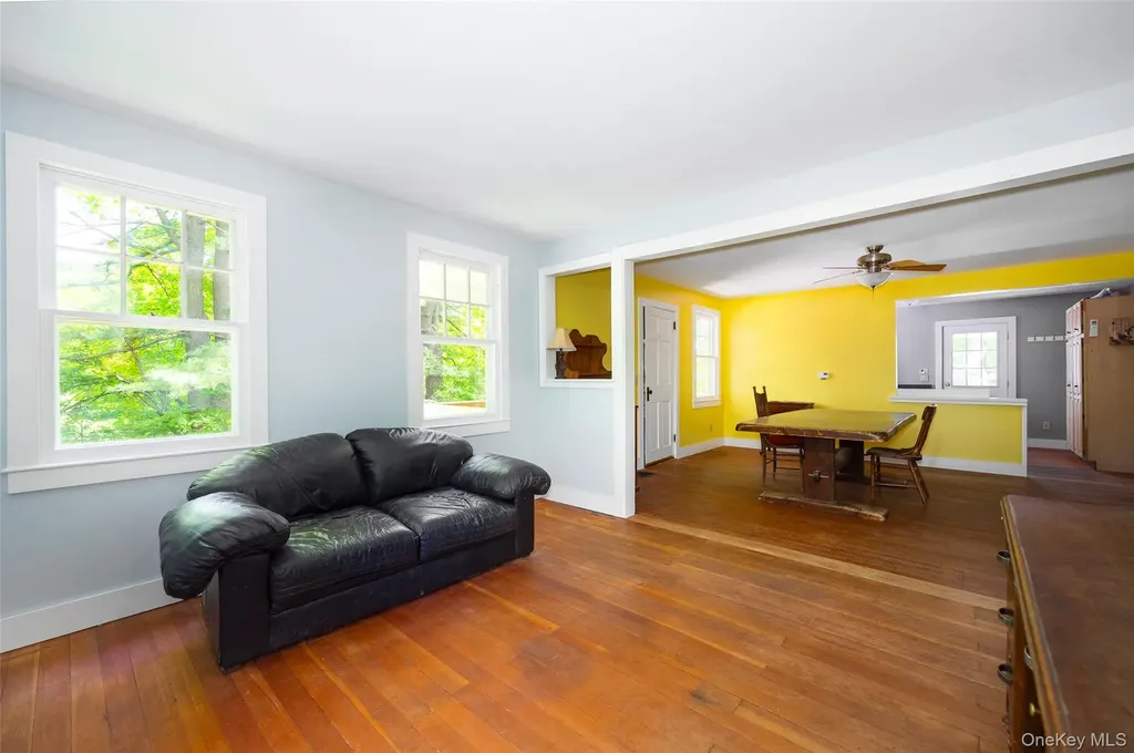 107 Near Road Red Hook NY 12571
