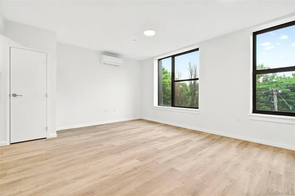 1727 Lacombe Avenue Bronx NY 10473