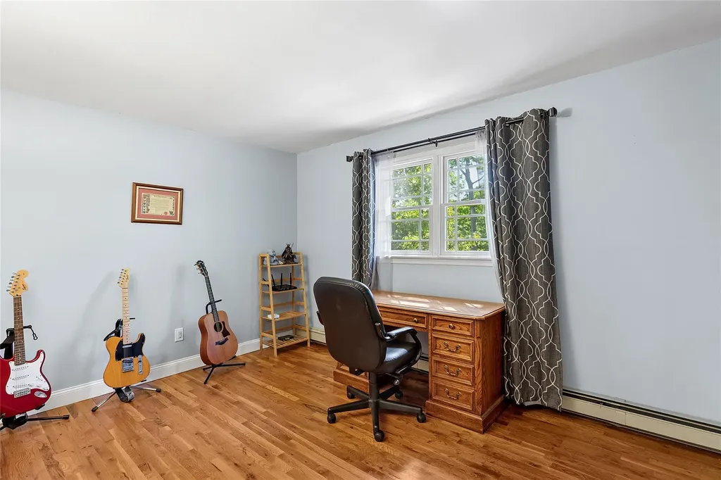 4 Lt John Olsen Lane Saint James NY 11780