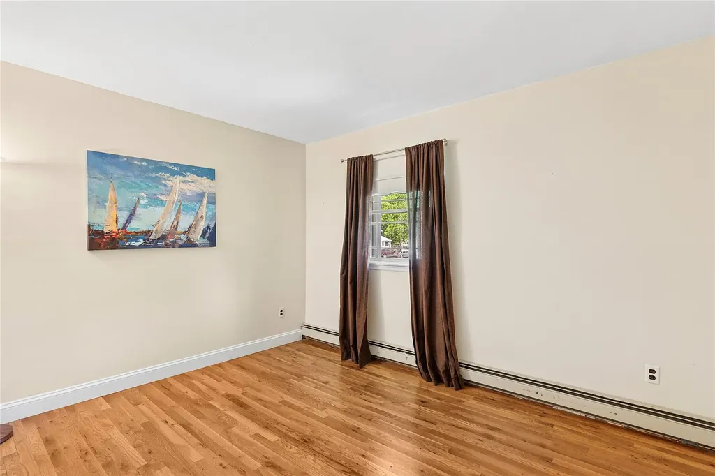 4 Lt John Olsen Lane Saint James NY 11780