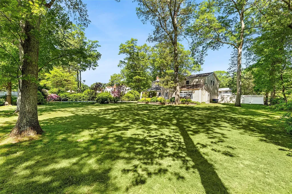 4 Lt John Olsen Lane Saint James NY 11780