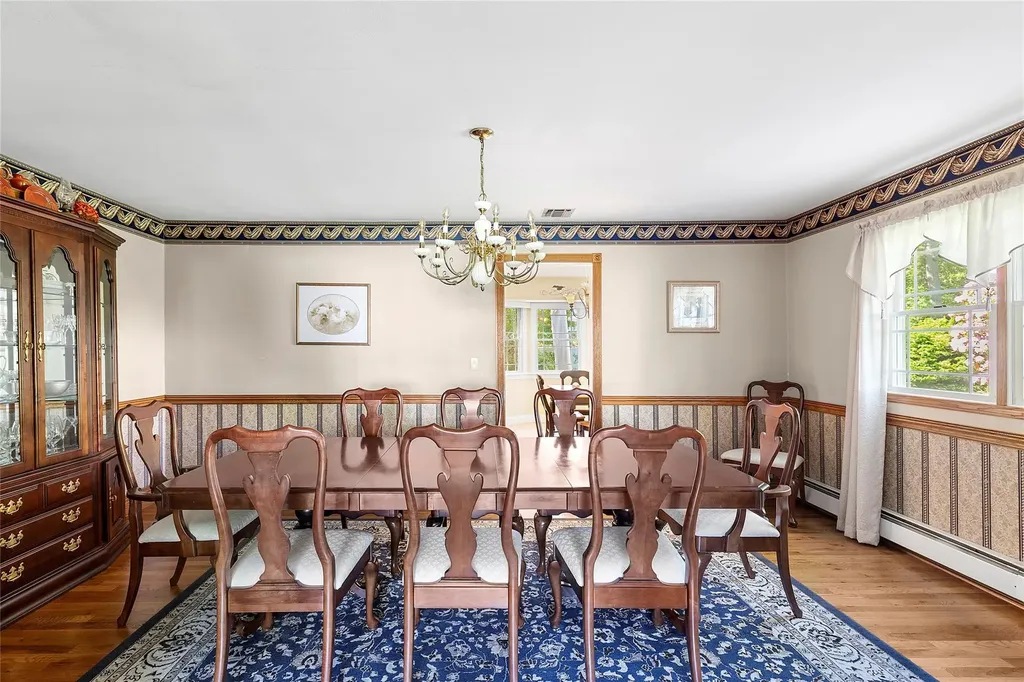 4 Lt John Olsen Lane Saint James NY 11780
