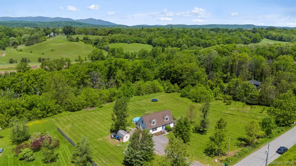 1683 Berme Road Kerhonkson NY 12446
