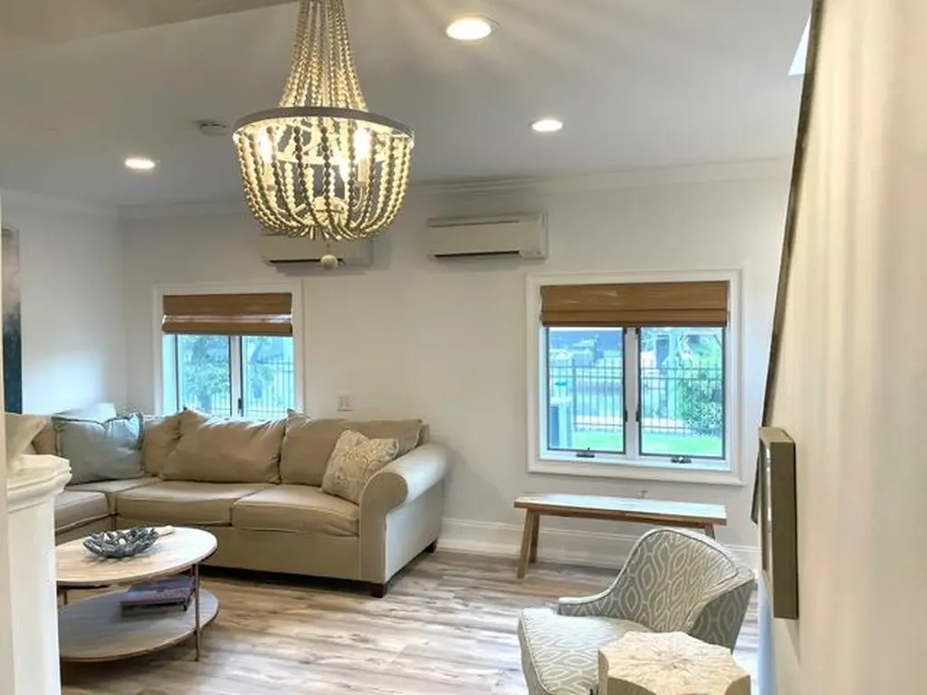 96 Grassmere Avenue Oakdale NY 11769