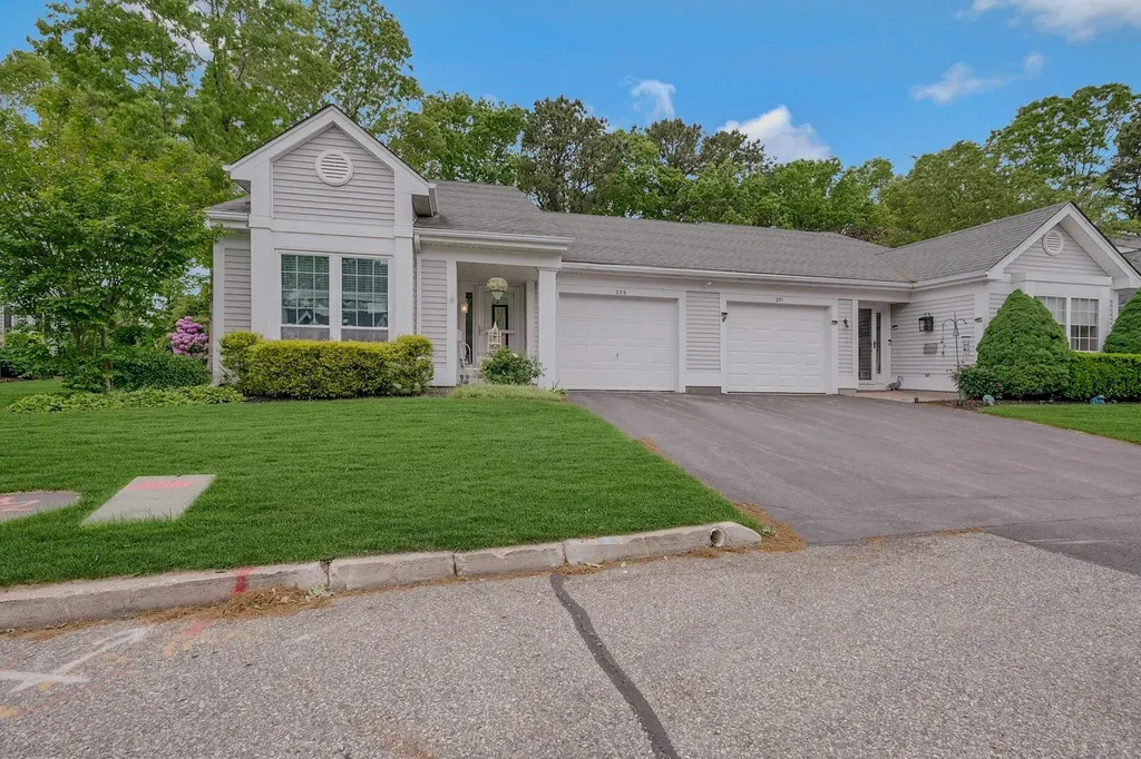 229 Glen Drive Ridge NY 11961