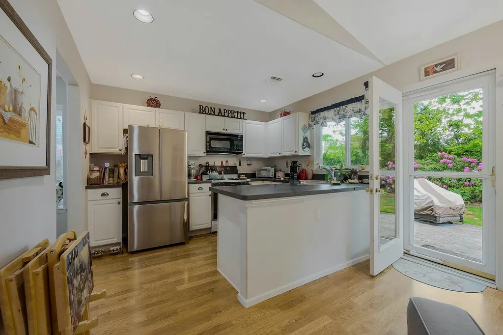 229 Glen Drive Ridge NY 11961