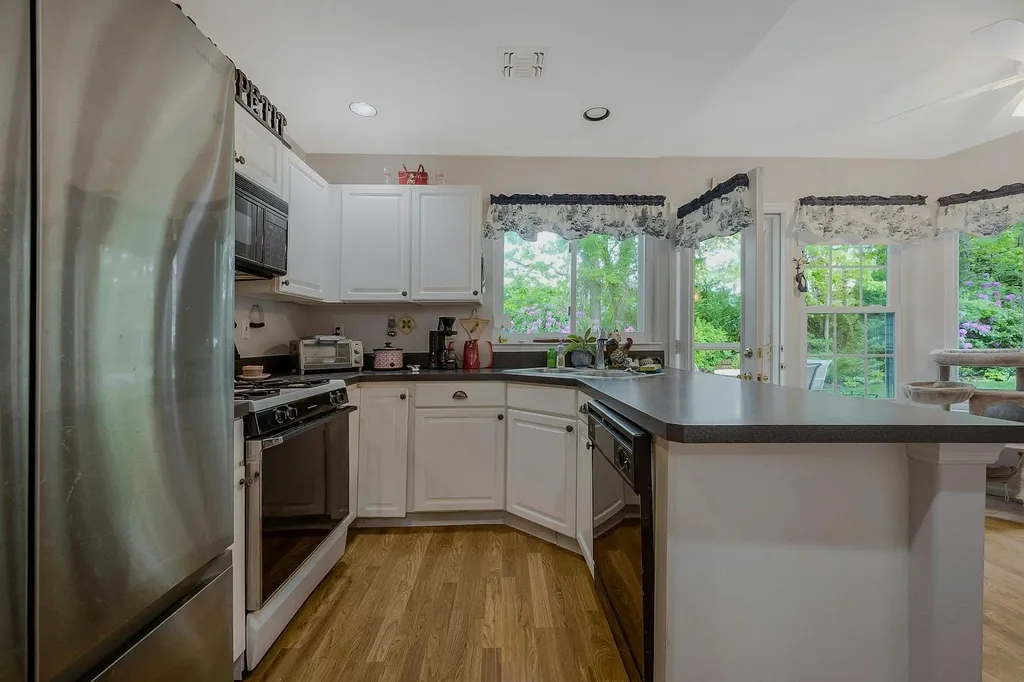229 Glen Drive Ridge NY 11961