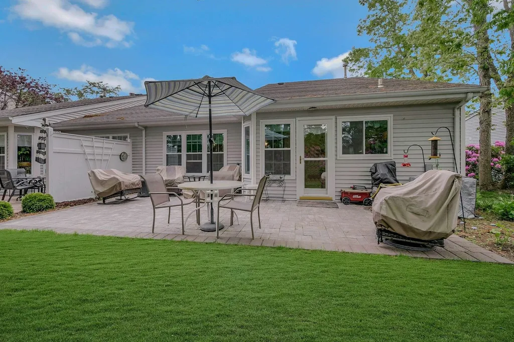 229 Glen Drive Ridge NY 11961