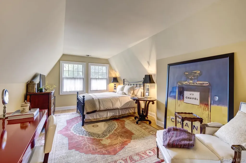 7 Cedar Lane Glen Cove NY 11542