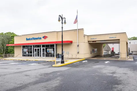 8225 Jericho Turnpike Woodbury NY 11797