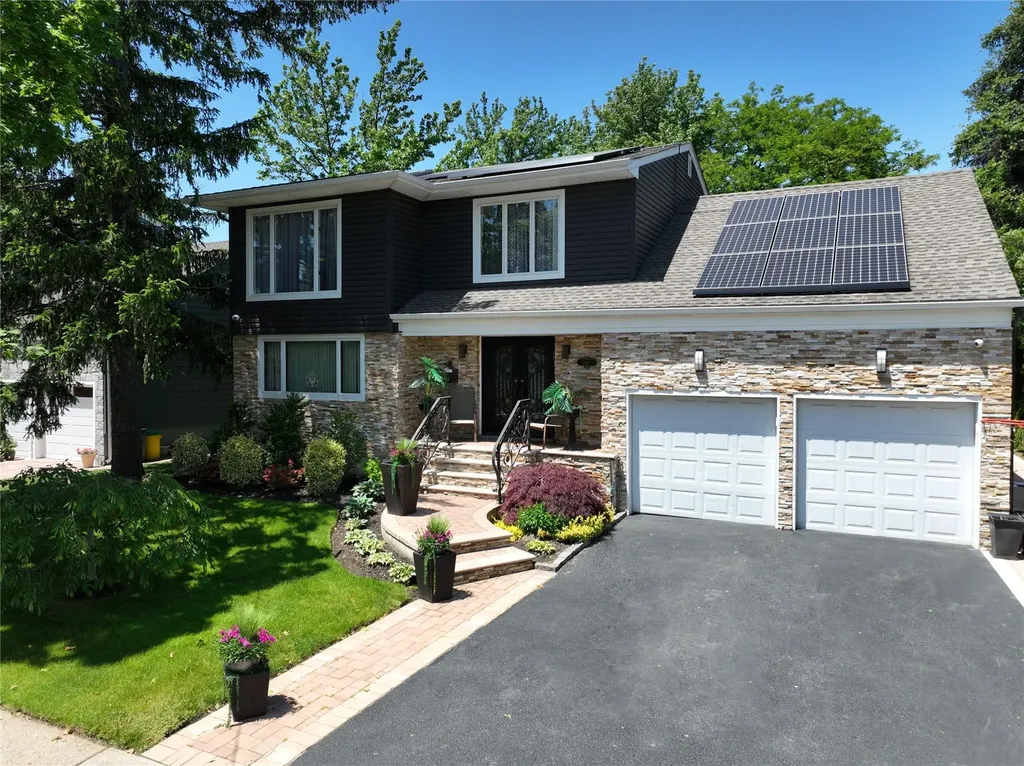 1010 S End Woodmere NY 11598