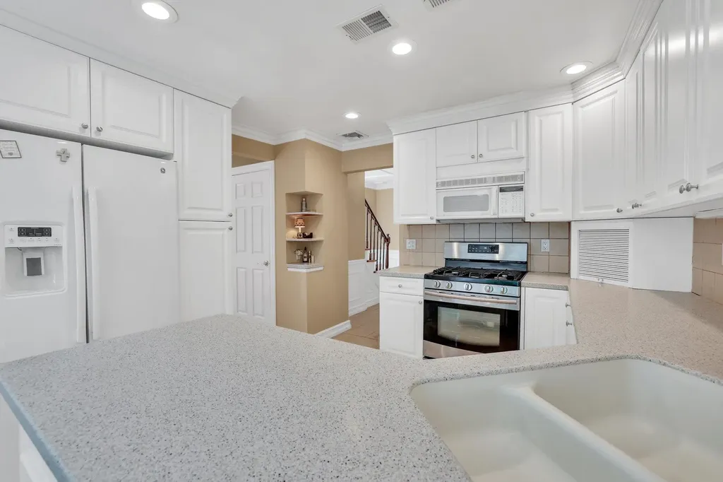 129 Constitution Drive Orangeburg NY 10962