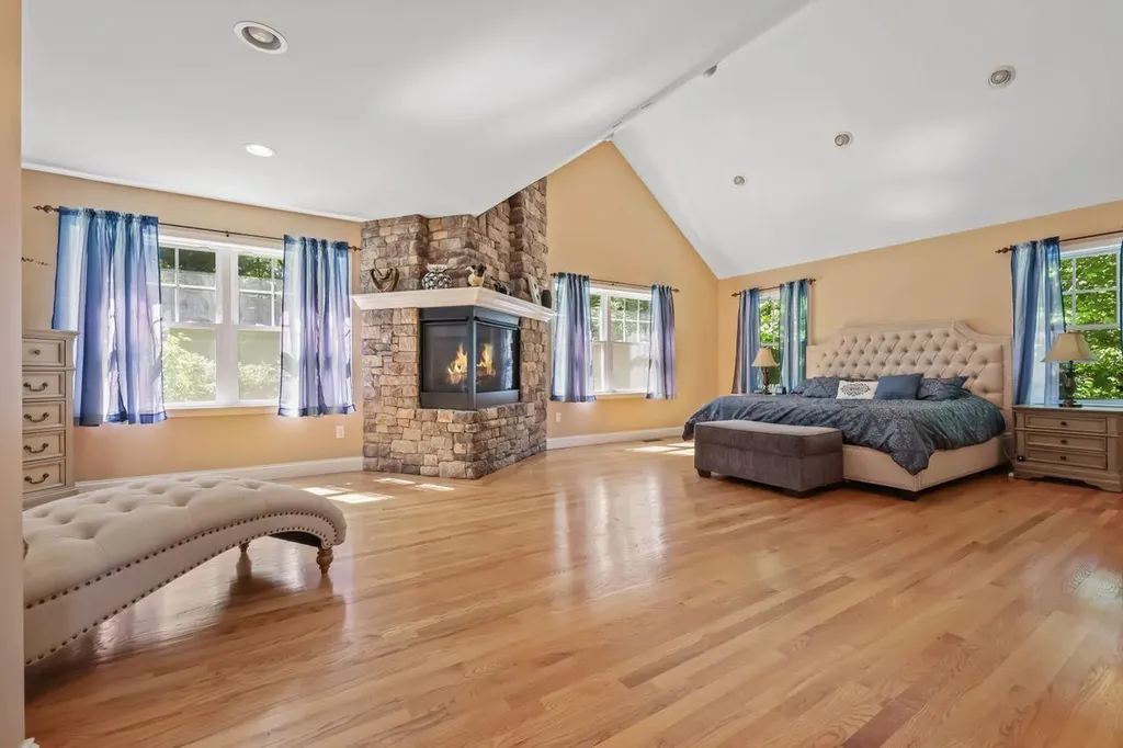 21 Mount Hope Road Mahopac NY 10541