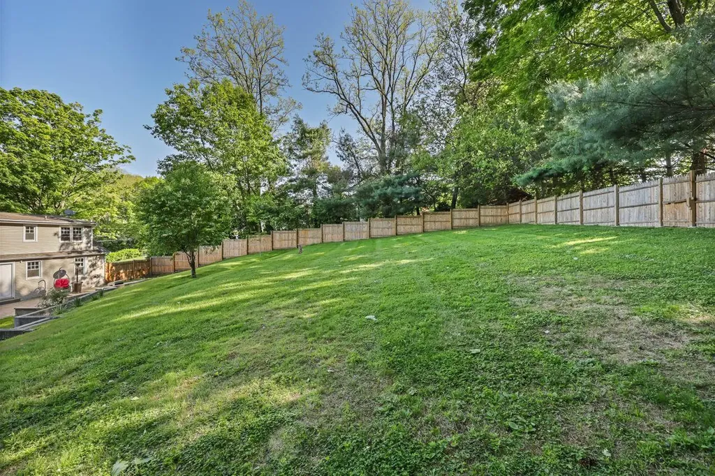 21 Mount Hope Road Mahopac NY 10541