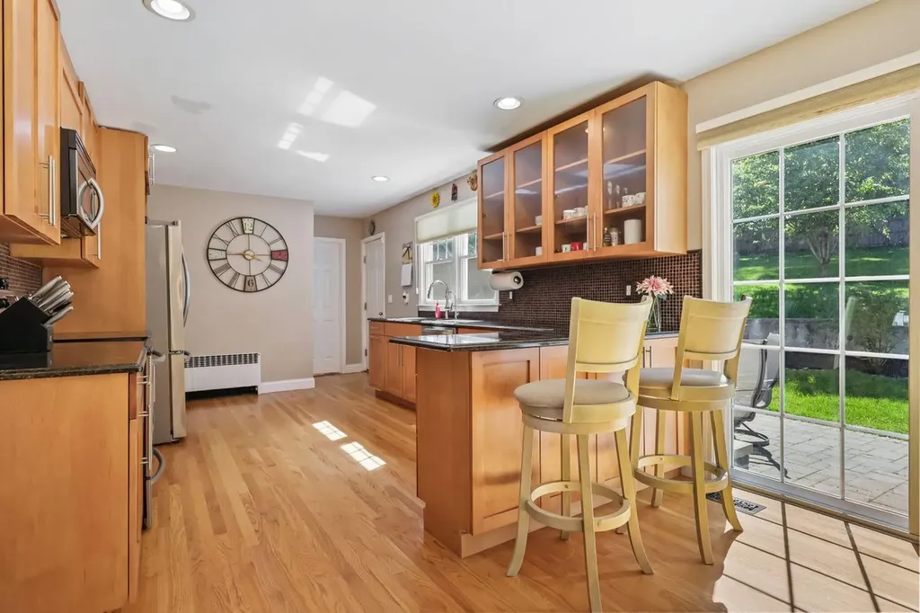 21 Mount Hope Road Mahopac NY 10541