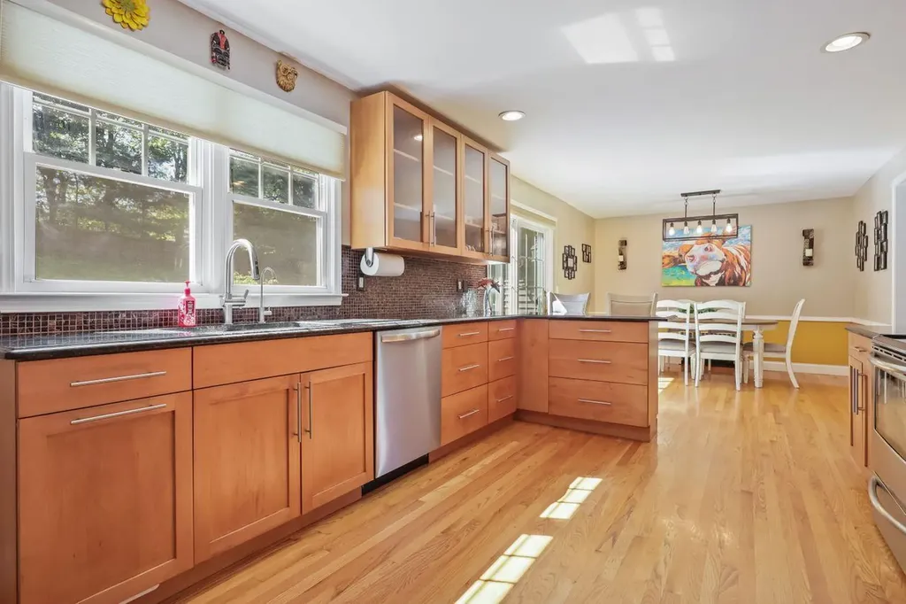 21 Mount Hope Road Mahopac NY 10541