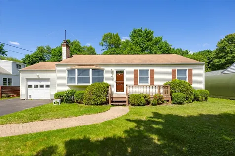 16 Carmen Drive Poughkeepsie NY 12603