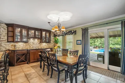 18 Placid Court Holbrook NY 11741