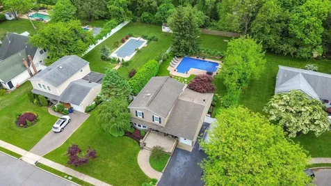 18 Placid Court Holbrook NY 11741