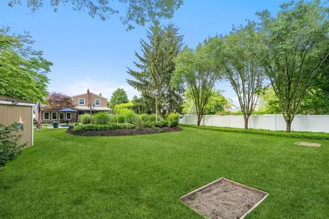 18 Placid Court Holbrook NY 11741