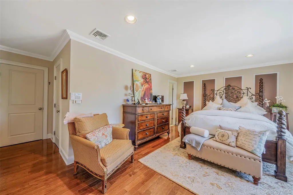 100 Mark Lane Atlantic Beach NY 11509