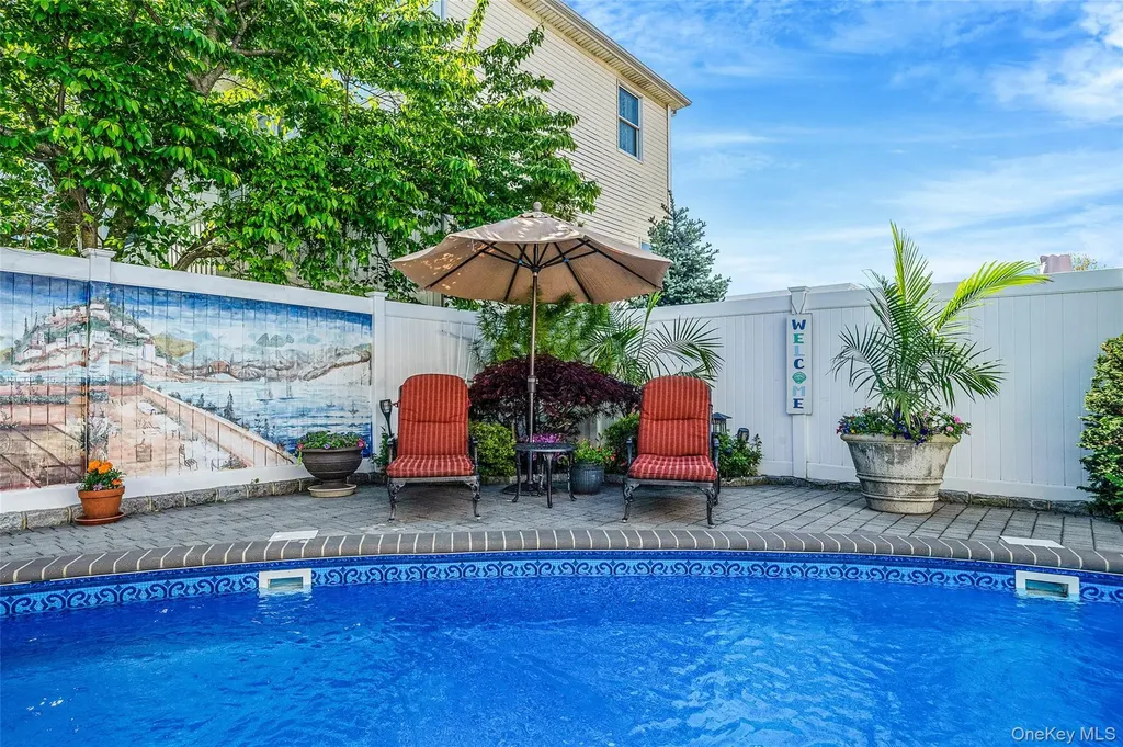 100 Mark Lane Atlantic Beach NY 11509