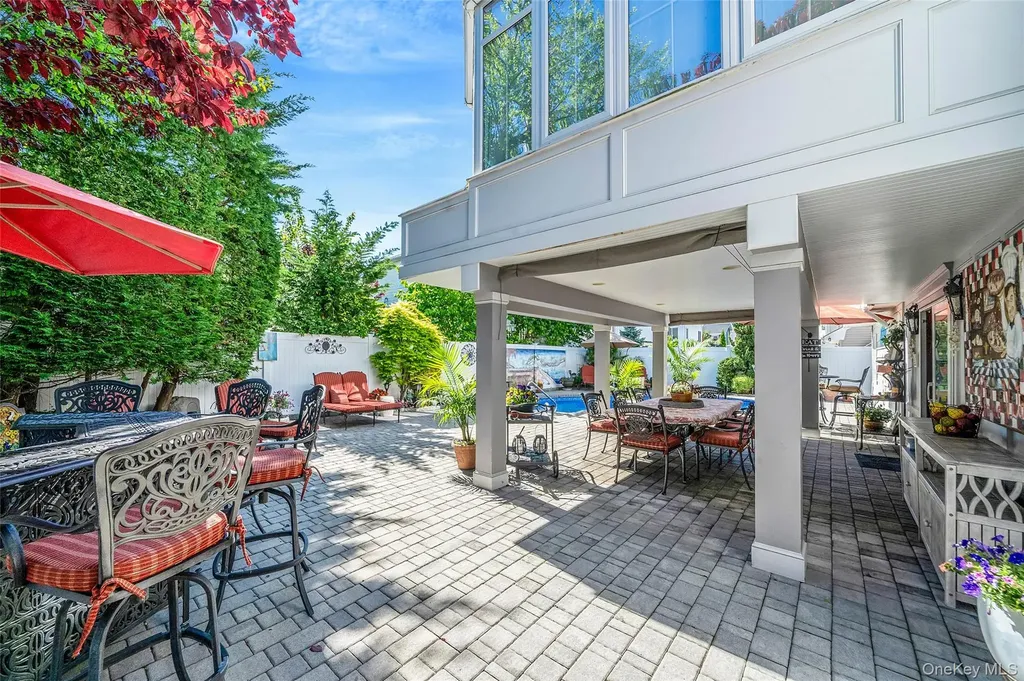 100 Mark Lane Atlantic Beach NY 11509