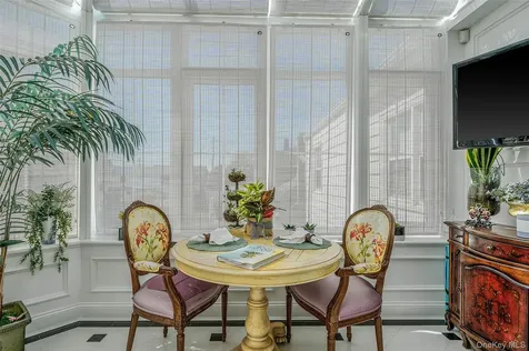 100 Mark Lane Atlantic Beach NY 11509