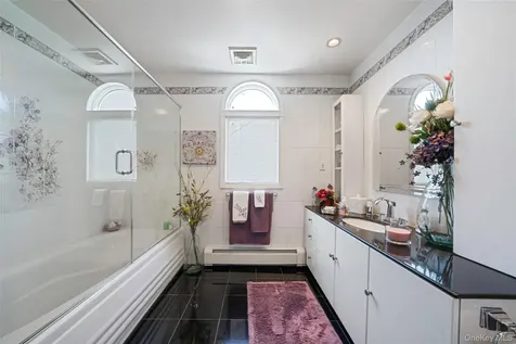 100 Mark Lane Atlantic Beach NY 11509