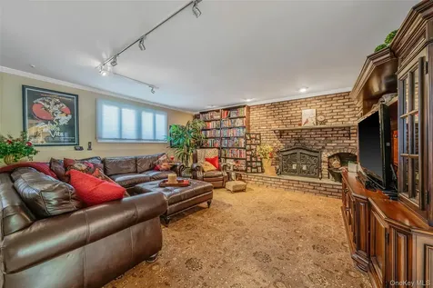 100 Mark Lane Atlantic Beach NY 11509