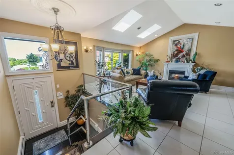 100 Mark Lane Atlantic Beach NY 11509