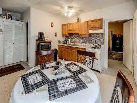 11 Goshen Avenue Washingtonville NY 10992