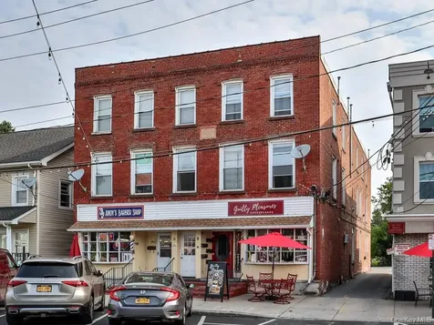 11 Goshen Avenue Washingtonville NY 10992