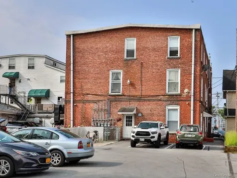 11 Goshen Avenue Washingtonville NY 10992