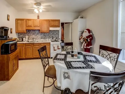 11 Goshen Avenue Washingtonville NY 10992
