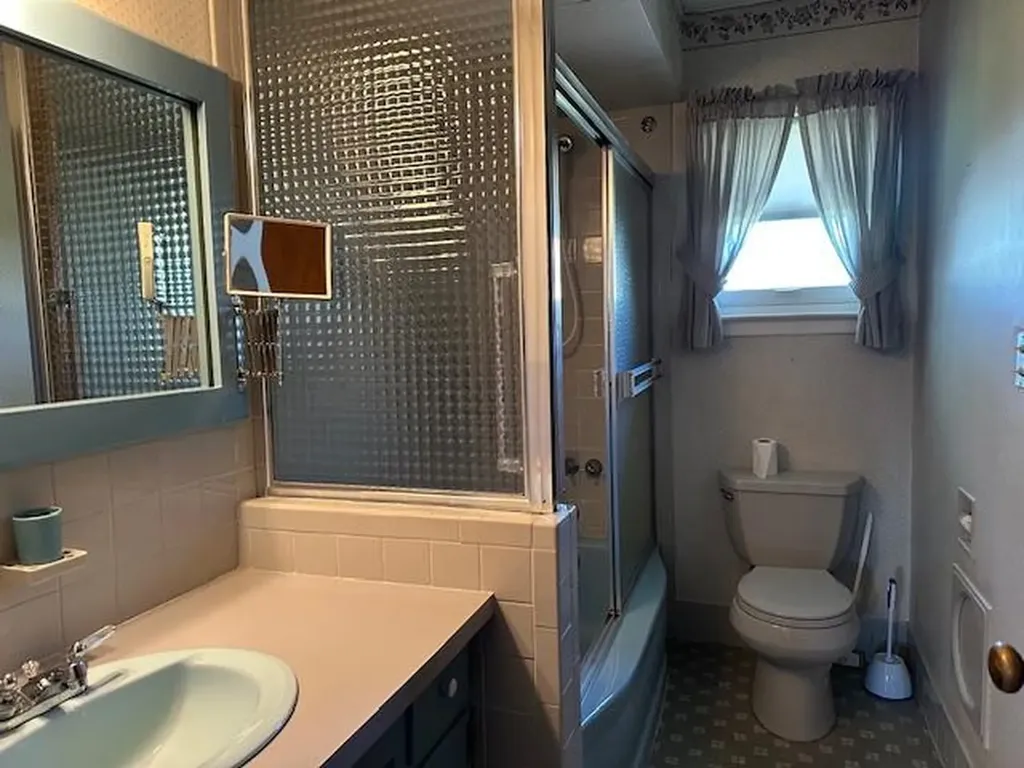 929 White Birch Lane Wantagh NY 11793