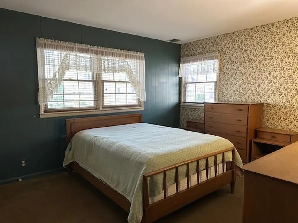 929 White Birch Lane Wantagh NY 11793